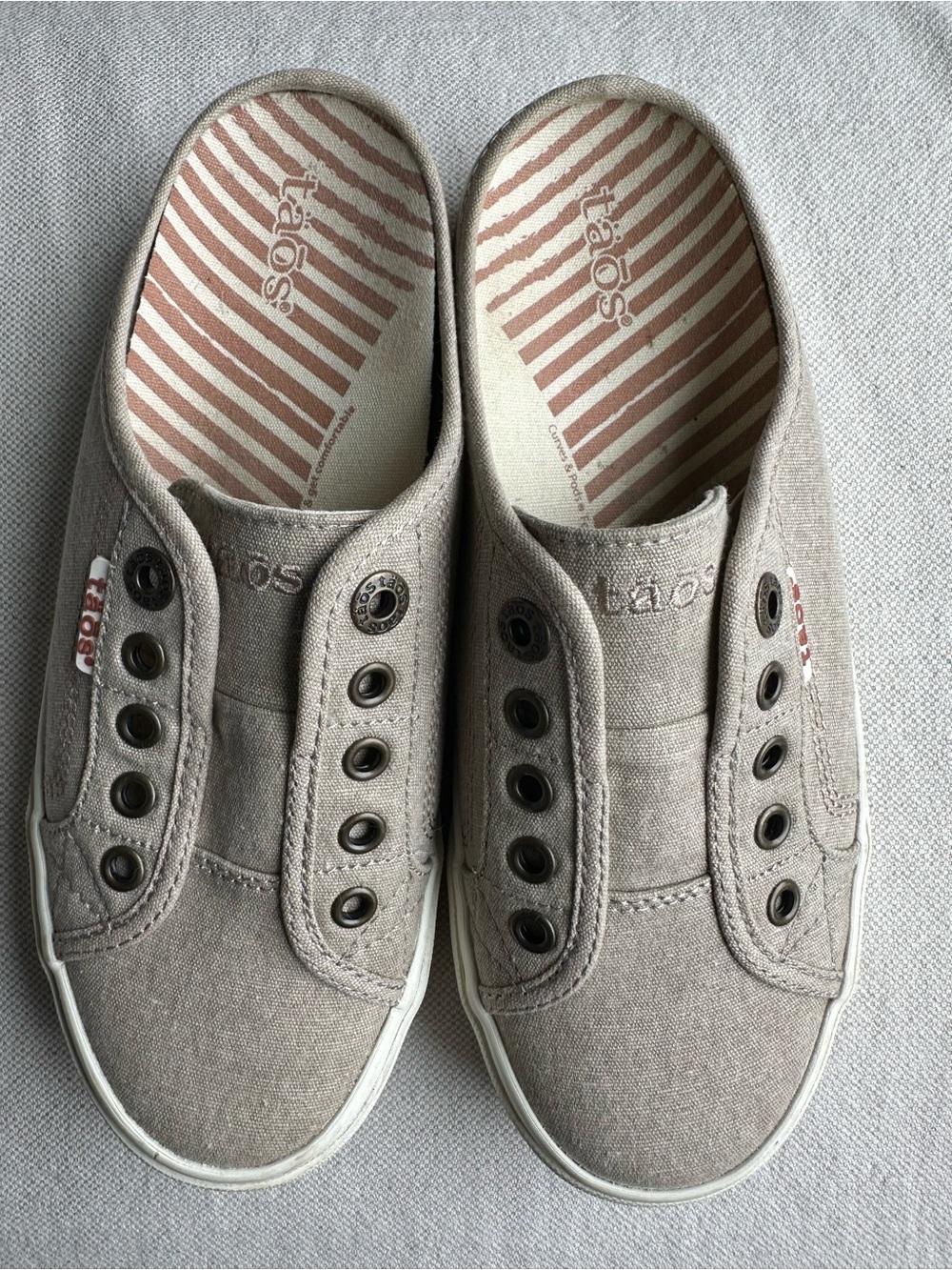 Taos Footwear Women's Slip-On Canvas Loafers in Light Taupe